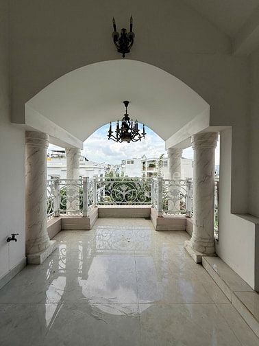 BÁN NHÀ BIỆT THỰ PHONG CÁCH TÂN CỔ ĐIỂN, MÁI NGÓI