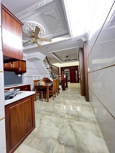 11 TỶ - NHÀ 4 TẦNG 4PN - PHẠM VĂN ĐỒNG, LINH TÂY