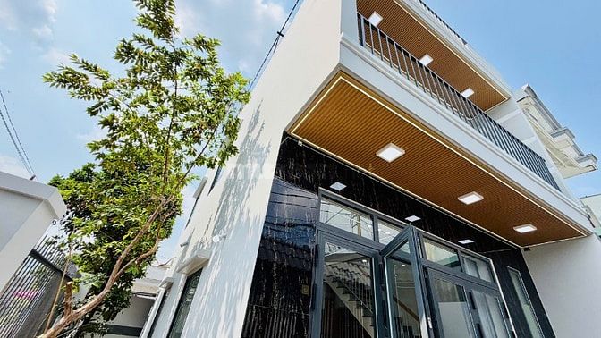 🏡🌿 BIỆT THỰ MINI 2 LẦU – SÂN VƯỜN CÂY TRÁI – 1 SẸC TRẦN VĂN MƯỜI