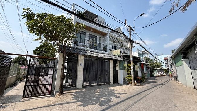 🏡🌿 BIỆT THỰ MINI 2 LẦU – SÂN VƯỜN CÂY TRÁI – 1 SẸC TRẦN VĂN MƯỜI