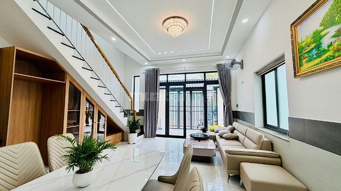 🏡🌿 BIỆT THỰ MINI 2 LẦU – SÂN VƯỜN CÂY TRÁI – 1 SẸC TRẦN VĂN MƯỜI