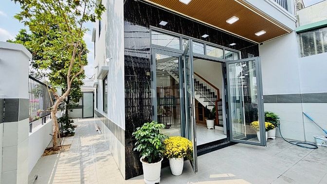 🏡🌿 BIỆT THỰ MINI 2 LẦU – SÂN VƯỜN CÂY TRÁI – 1 SẸC TRẦN VĂN MƯỜI