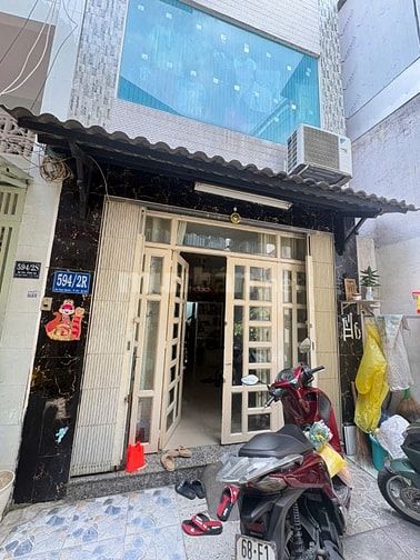 Bán nhà hẻm 594/2R Sư Vạn Hạnh, P. Vườn Lài, TP HCM