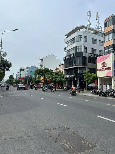 Bán Nhà mặt tiền Phan Văn Trị, P5, Gò Vấp, đối diện Cityland, dt 4x23m