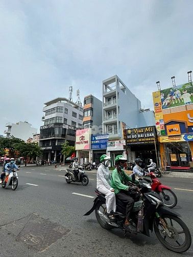Bán Nhà mặt tiền Phan Văn Trị, P5, Gò Vấp, đối diện Cityland, dt 4x23m