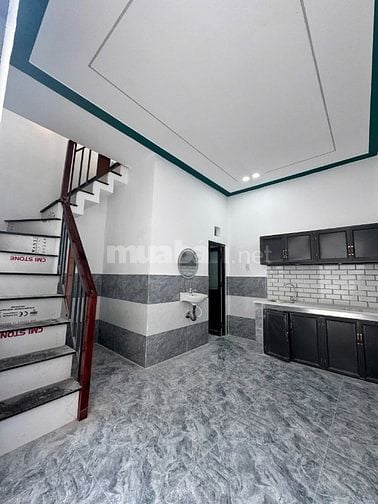Nhà 1/đường Hoa Vàng, hơn 300triệu sở hữu nhà bên hông uỷ ban Mỹ Hạnh 