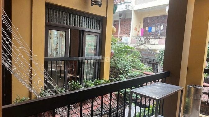 Chính chủ tôi cần bán mặt phố Đào Tấn, Q Ba Đình, Dt 145 m, 4 T,Mt 10