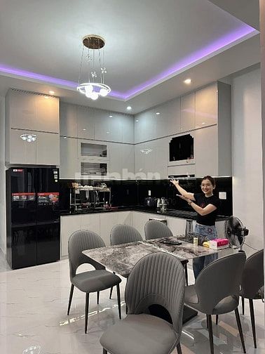 Tuyển Học Việc, Thơ Gia Công Lắp Đặt Sản Phẩm Nội Thất