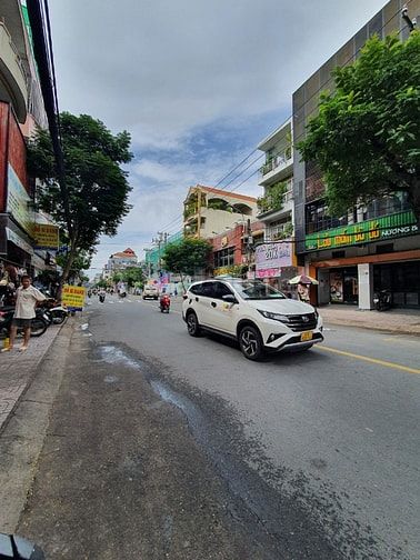 Bán nhà 2MT Đồng Đen, P14, Tân Bình DT 8.8x35m 1L vị trí siêu ĐẸP