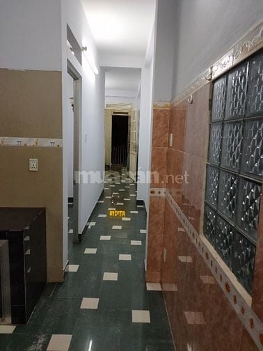 Cho thuê nguyên căn lầu 3 Nhà A85B S 63m2 Ng.Thần Hiến P18.Q4. 2PN ,1W
