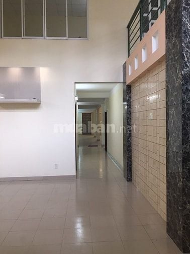 CẦN BÁN NHÀ LỚN 634/26A TỈNH LỘ10. DTSD500m2, DT:8,2-38m, 1lLẦU ĐÚC