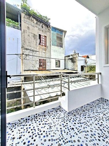 BÁN NHÀ HẼM XE HƠI CHẠY TỚI NHÀ - CÓ SỔ HỒNG ĐSH
