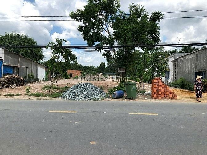 Cần bán gấp 1.045 m2 Đất thổ cư 100% mặt tiền Tỉnh lộ 2, xã Nhuận Đức