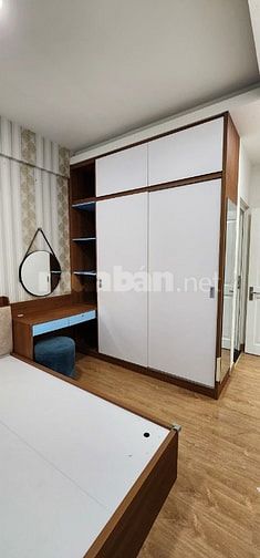 Bán căn hộ 69m2 view hồ bơi, 2PN, 2WC full nội thất cao cấp - 510 KDV