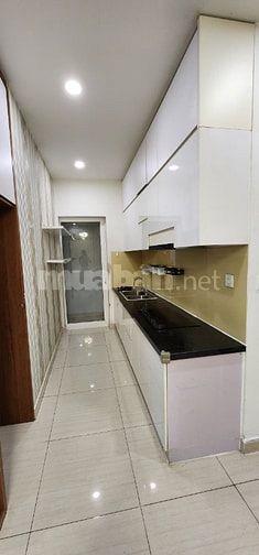 Bán căn hộ 69m2 view hồ bơi, 2PN, 2WC full nội thất cao cấp - 510 KDV