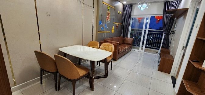 Bán căn hộ 69m2 view hồ bơi, 2PN, 2WC full nội thất cao cấp - 510 KDV