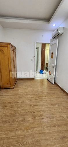 Bán căn hộ 69m2 view hồ bơi, 2PN, 2WC full nội thất cao cấp - 510 KDV