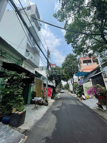 Bán nhà mặt tiền đường 16, phườngTân Phú, Quận 7, sát chợ Tân Mỹ, PMH