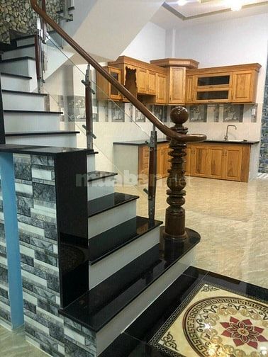 CẦN BÁN NHÀ MT 81 Đg702 HỒNG BÀNG DT:3,4-15M, 2LẦU ĐÚC, SD:180m2
