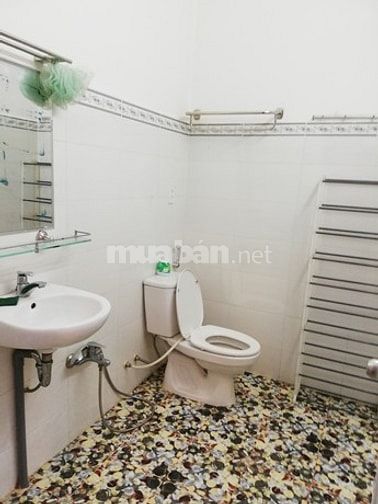 Cho thuê phòng sạch đẹp Q.3 (nhà thờ Tân Định). Chỉ nhận khách nữ.