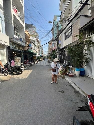 BÁN GẤP NHÀ HẺM XE HƠI 8M – QUẬN 10 – 65M VUÔNG ĐẤT 