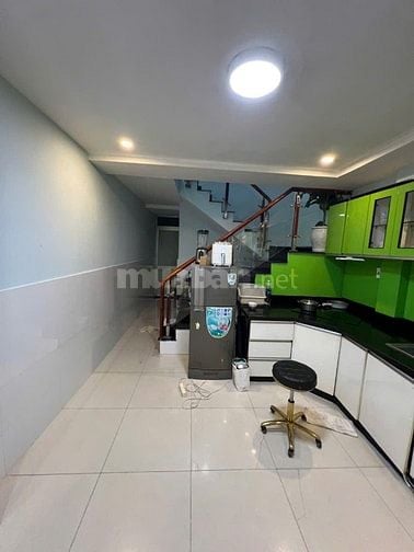 BÁN GẤP NHÀ HẺM XE HƠI 8M – QUẬN 10 – 65M VUÔNG ĐẤT 