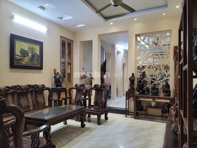 Bán Nhà PLo Thái Hà dt 66m2 Mt 5,45m xây 4T ngõ 3m giá 18,8 tỷ.