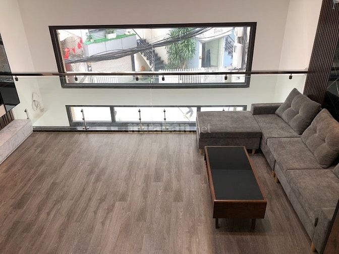 Nhà riêng 40m x 7T có thang máy oto vào nhà,giá 15,2 tỷ, ngõ110 Nam Dư