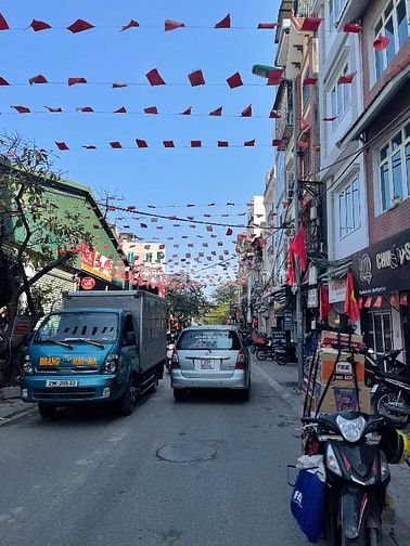  BÁN NHÀ BA ĐÌNH ĐỘI CẤN OTO VỈA HÈ 130m-8T 1 Hầm MT 8m KD tốt 99,9ty