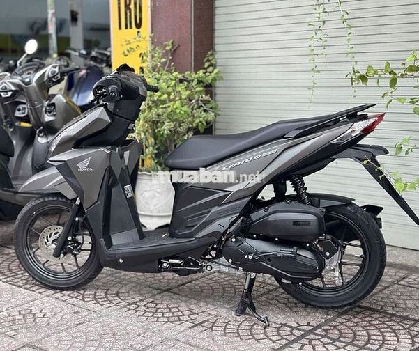 Honda Vario 150 2017 Vàng cát 4200km