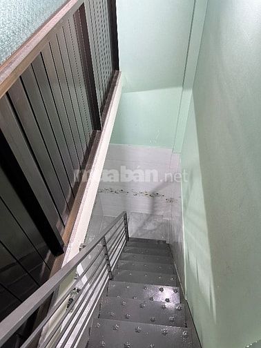 chính chủ bán nhà hẻm nhỏ LÊ VĂN QUỚI 33m²