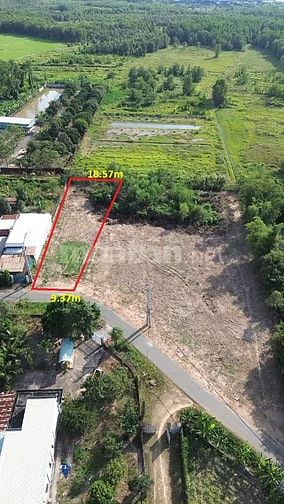 Đất vườn 867m² nở hậu hiếm, kênh nước, phong thuỷ thịnh vượng