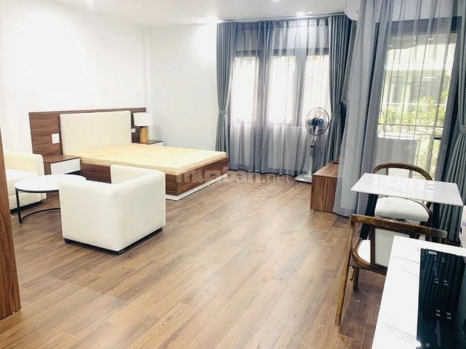 Chính chủ cho thuê căn hộ mới tinh, đầy đủ nội thất