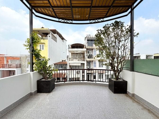 Bán nhanh 16ty9 mặt tiền căn hộ dịch vụ doanh thu 90tr/tháng