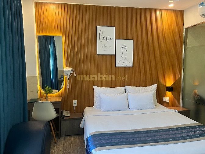 Khách sạn tuyển 2 nhân viên buồng phòng( Tạp Vụ) tại Q12