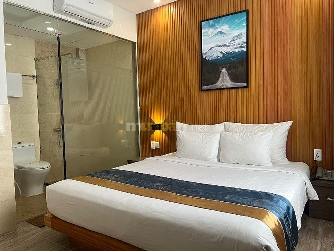 Khách sạn tuyển 2 nhân viên buồng phòng( Tạp Vụ) tại Q12