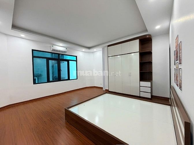 Bán nhà Phan Kế Bính - Ba Đình thoáng trước sau, dt 50m2, 5t, mt 5.2m.