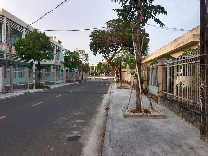 Nhà mặt tiền 13 Trần Hưng Đạo, P. Long An, Tây Ninh