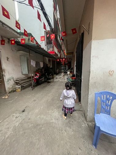 BAN NHÀ 4T TẠI NGÕ HOÀNG HOA THÁM - NGỌC HÀ DT45M MT 4m x4 T 11,68ty.