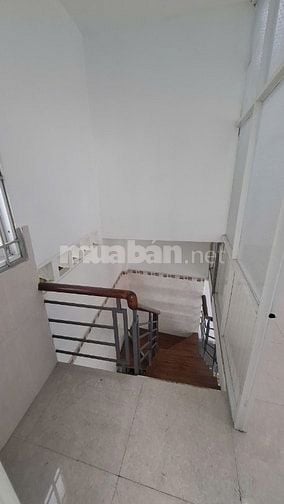 Hẻm xe tải tránh sát Đặng Minh Trứ, Tân Bình, 30m2, 2PN chỉ 4 tỷ nhỉnh