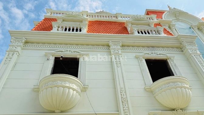 🏰 BÁN LÂU ĐÀI KIỂU PHÁP TÂN CỔ ĐIỂN – VỊ TRÍ SIÊU ĐẸP