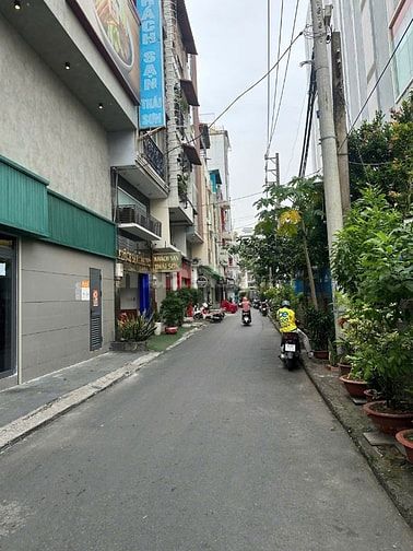 Bán nhà hẻm xe hơi ngay Vạn Hạnh Mall, Quận 10, DT: 4x12m, 4 tầng lầu,