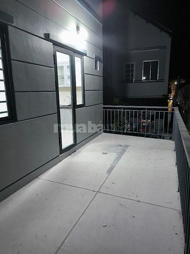 Cho thuê nhà hẻm Lê Văn Lương cầu Long Kiểng