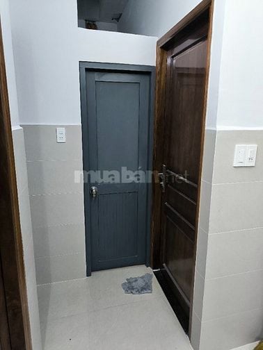 Cho thuê nhà hẻm Lê Văn Lương cầu Long Kiểng