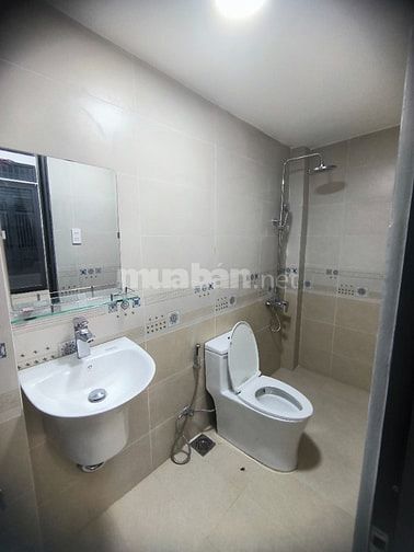 Cho thuê nhà hẻm Lê Văn Lương cầu Long Kiểng