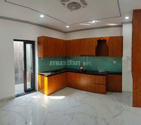 Bán nhà phố 3 tầng , p Bình Trưng Tây , đ. Nguyễn Thị Định