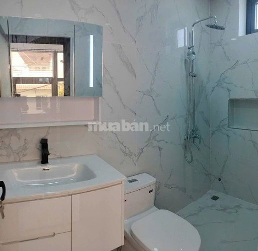 Bán nhà phố 3 tầng , p Bình Trưng Tây , đ. Nguyễn Thị Định