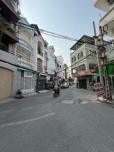 Góc 3mt 22/21 Trương Hoàng Thanh , 223m2 sàn, 5 tầng, có hđ thuê 63tr