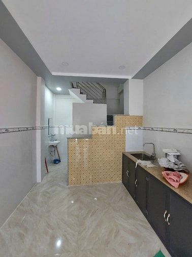 Cần bán nhà MT Lê Thi Bạch Cát