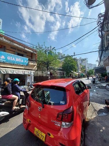 Cần bán nhà MT Lê Thi Bạch Cát